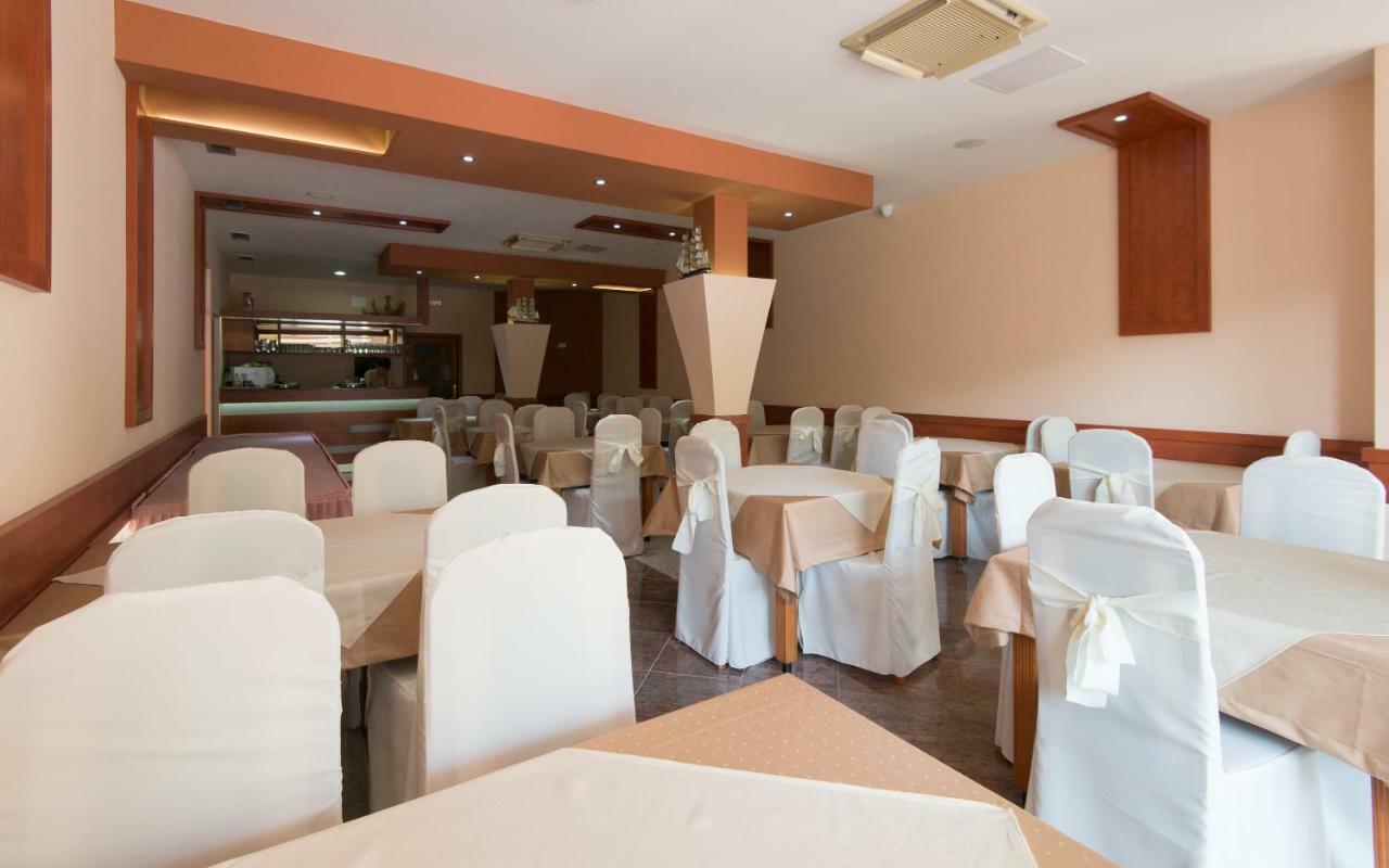 נאום Hotel Villa Matic מראה חיצוני תמונה
