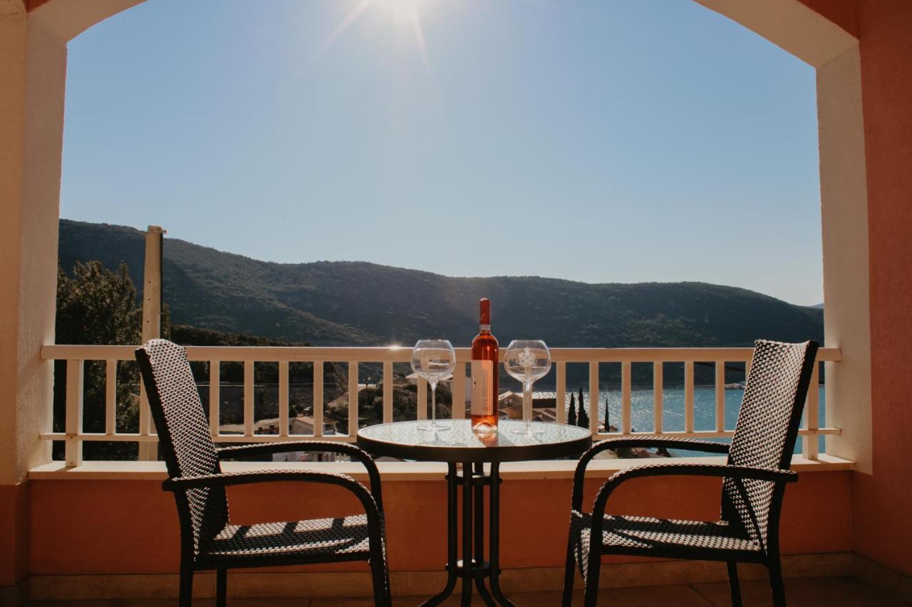 נאום Hotel Villa Matic מראה חיצוני תמונה