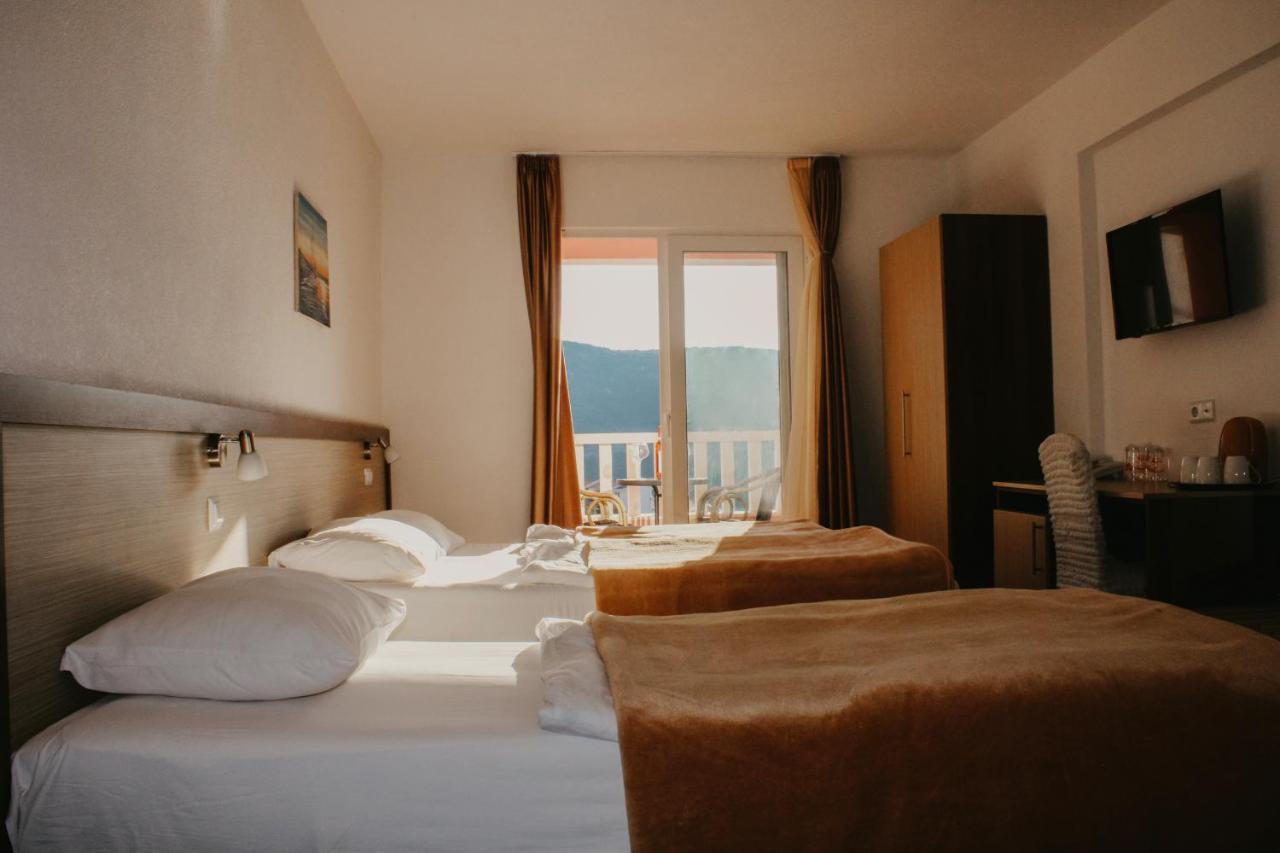 נאום Hotel Villa Matic מראה חיצוני תמונה