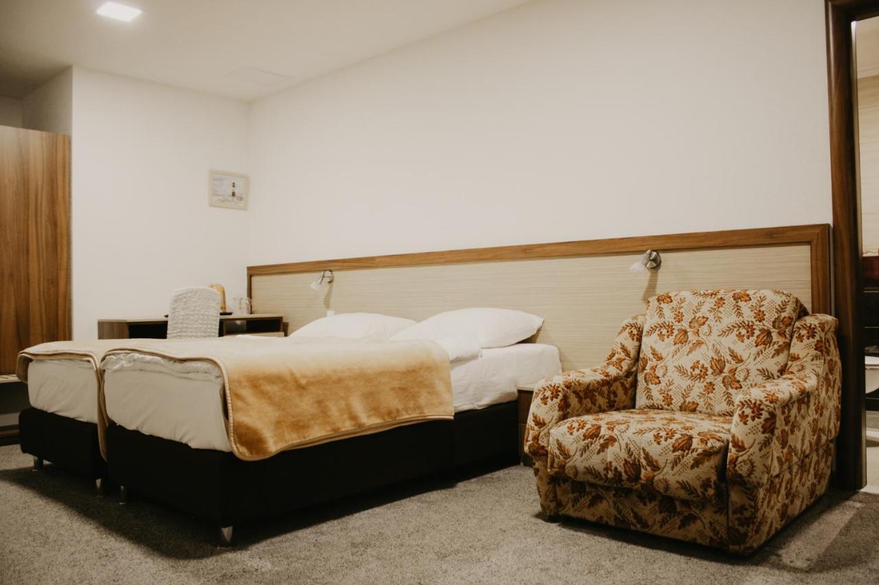 נאום Hotel Villa Matic מראה חיצוני תמונה